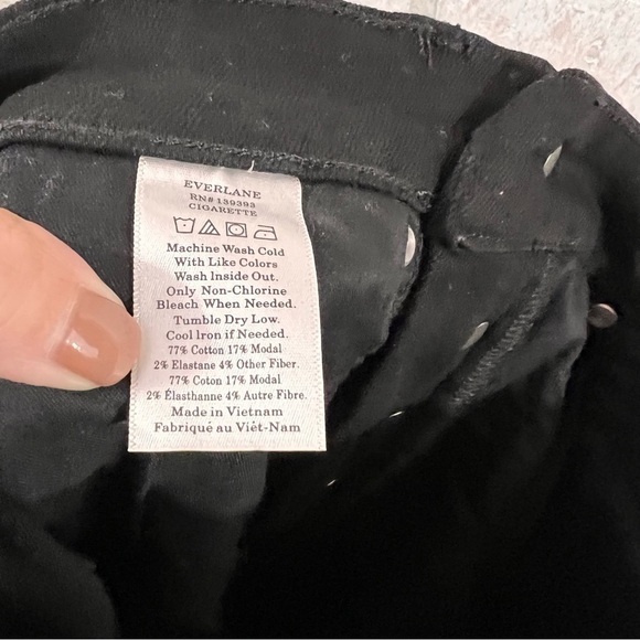 Everlane High Rise Slim Straight Button Fly Cigarette Jeans in Black Size 25 - Picture 12 of 12